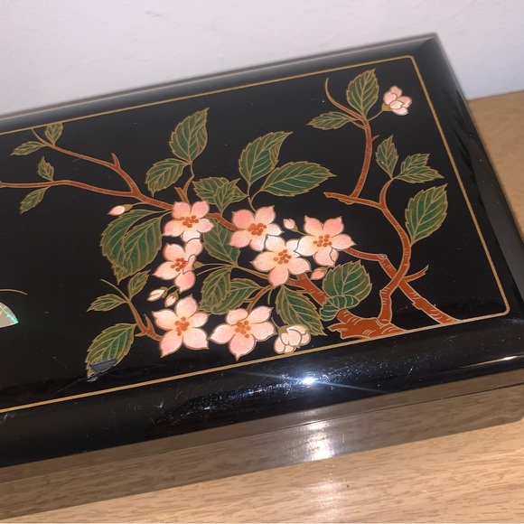 Jewelry Box - Picture 5 of 5